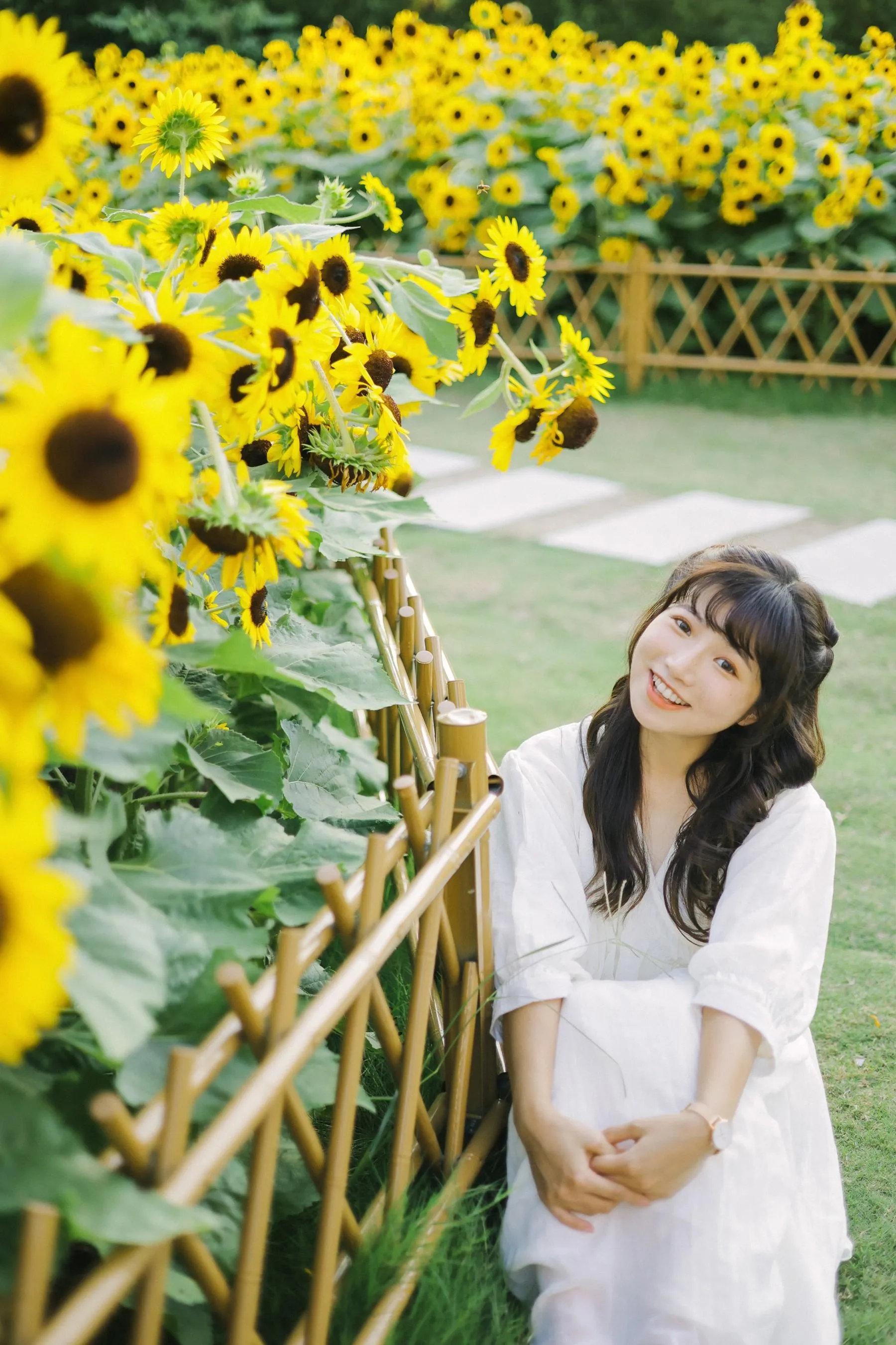 [YITUYU艺图语]2022.08.29 阳光下的花和你 蓝胖子- [25P]插图6